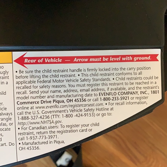 NEW(used once) Evenflo Infant CarSeat - Picture 2 of 4